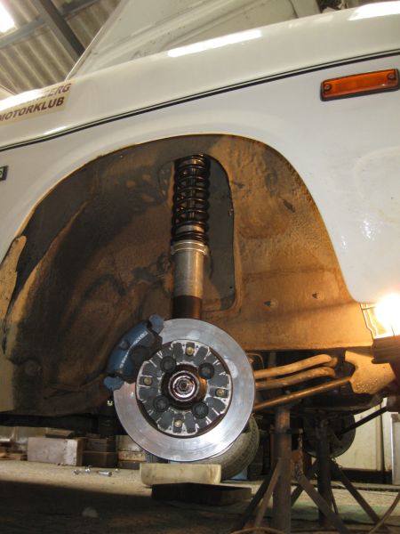 DatsunCoilOver94.jpg