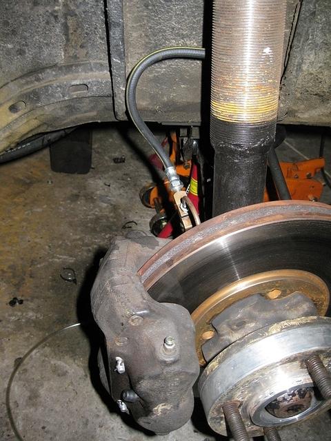 Front Strut Assembly3