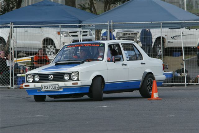 649E4861_0.JPG