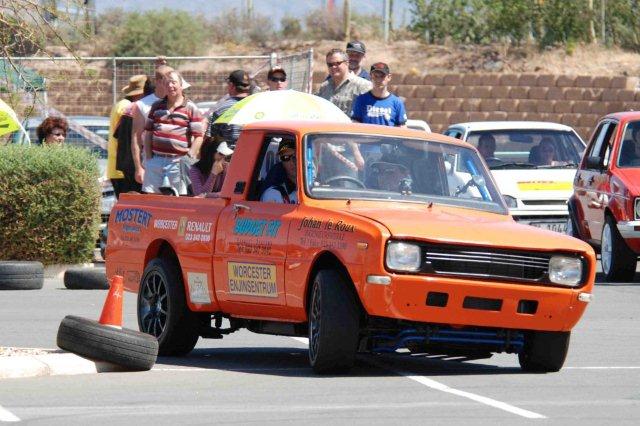 20F Pietie Erasmus and Mike Mathee - Mazda F1000_0.jpg