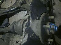 Ford Sapphire Rear HUB and Carrier &; Caliper Mounting